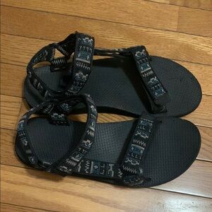 Black and Blue Patterned Sandals